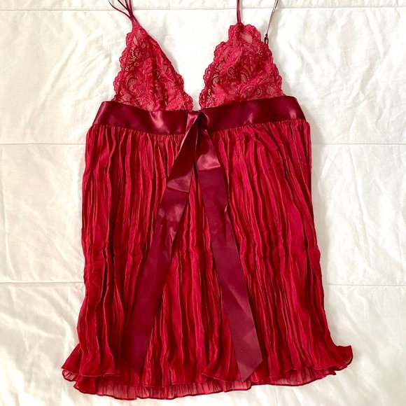 Victoria's Secret Red Pleated Babydoll Chemise with Lace Chiffon Satin - Picture 12 of 16